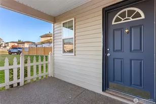 3310 Rosewood St, Mount Vernon, WA 98273 - Photo 2