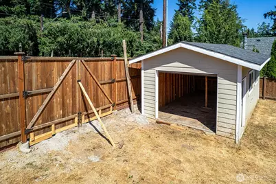 6808 NE 165th Street, Kenmore, WA 98028 - Photo 14