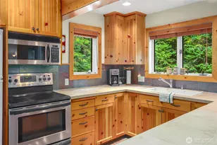 22 Alpental St, Snoqualmie Pass, WA 98068 - Photo 8