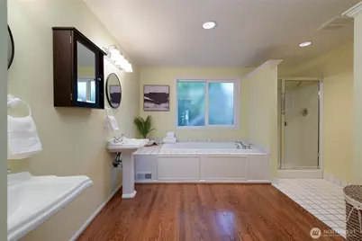 2650 W Newton Street, Seattle, WA 98199 - Photo 14