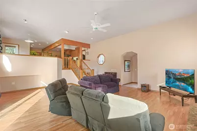 3518 52nd Street E, Tacoma, WA 98443 - Photo 6