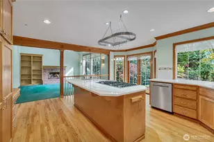 19225 SE 25th St, Sammamish, WA 98075 - Photo 8