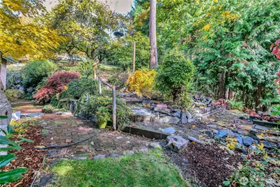 19225 SE 25th St, Sammamish, WA 98075 - Photo 30