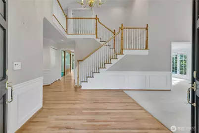 19225 SE 25th St, Sammamish, WA 98075 - Photo 2
