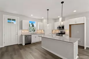 9713 5th Ln SW, Seattle, WA 98106 - Photo 10