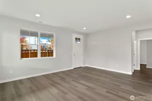 9713 5th Ln SW, Seattle, WA 98106 - Photo 2