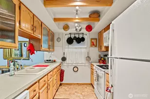 8517 242nd St SW, Edmonds, WA 98026 - Photo 14