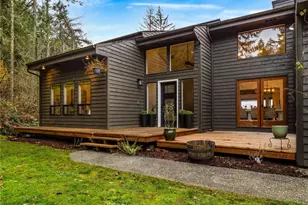 918 Lummi Dr, Fox Island, WA 98333 - Photo 2