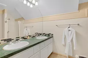 16376 SE 40th St, Bellevue, WA 98006 - Photo 18