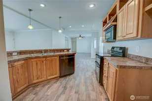 300 Park Ave, Buckley, WA 98321 - Photo 6