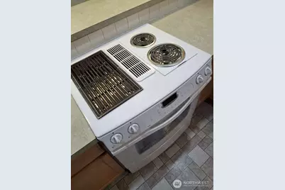 4538 NE 20th Way, Olympia, WA 98516 - Photo 2