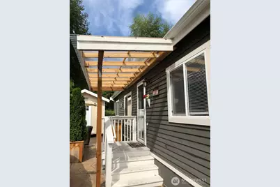 15253 Pine Drive, Renton, WA 98058 - Photo 2