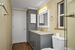 15253 Pine Dr, Renton, WA 98058 - Photo 14