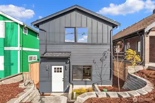 3812 S Eddy St, Seattle, WA 98118 - Photo 2