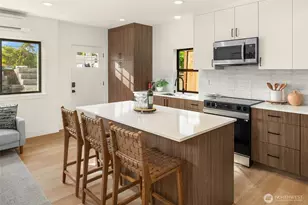 3812 S Eddy St, Seattle, WA 98118 - Photo 8