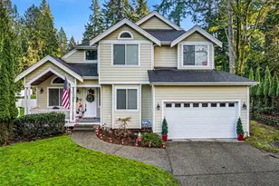 132 Park Ave NW, Gig Harbor, WA 98335 - Photo 2