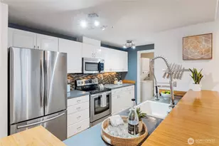 3221 SW Avalon Way, Seattle, WA 98126 - Photo 8