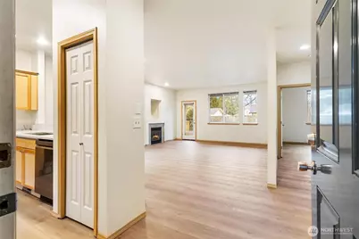 3070 S 278th Place, Auburn, WA 98001 - Photo 4