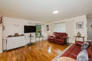 3126 Rocky Point Rd NW, Bremerton, WA 98312 - Photo 8