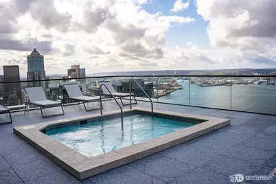 300 Virginia Street #2210, Seattle, WA 98121 - Photo 26