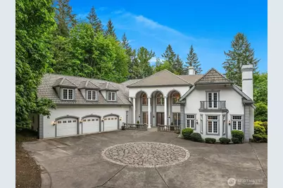 22135 SE 134th Street, Issaquah, WA 98027 - Photo 2