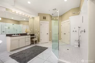 22135 SE 134th Street, Issaquah, WA 98027 - Photo 12