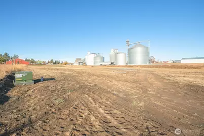 601 E 1st St, Waterville, WA 98858 - Photo 6