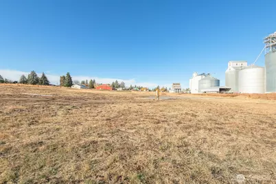 601 E 1st St, Waterville, WA 98858 - Photo 8