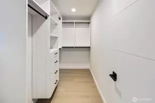 939 N 87th St, Seattle, WA 98103 - Photo 20