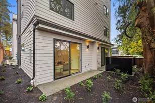 939 N 87th St, Seattle, WA 98103 - Photo 24