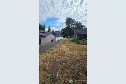 18534 Stone Avenue N, Shoreline, WA 98133 - Photo 1