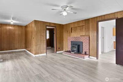 39411 Mountain Highway E, Eatonville, WA 98328 - Photo 14