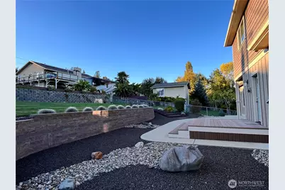 7940 Beach Drive E, Port Orchard, WA 98366 - Photo 34