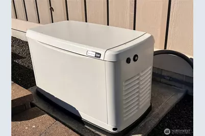 7940 Beach Drive E, Port Orchard, WA 98366 - Photo 32