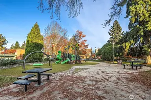 8340 Mary Ave NW, Seattle, WA 98117 - Photo 40