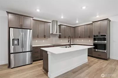 32403 Myrtle Avenue SE, Black Diamond, WA 98010 - Photo 2