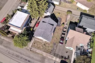 1018 W Cota St, Shelton, WA 98584 - Photo 6
