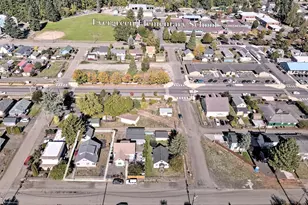 1018 W Cota St, Shelton, WA 98584 - Photo 4