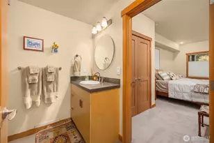 620 NE Vineyard Ln, Winslow, WA 98110 - Photo 20