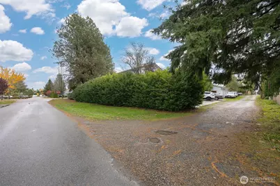 1301 Mitchell Avenue, Blaine, WA 98230 - Photo 8