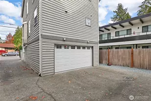 4535 NE 55th St, Seattle, WA 98105 - Photo 22