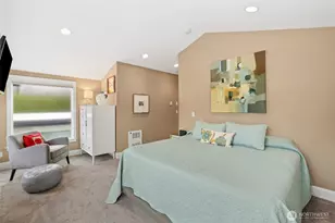 4535 NE 55th St, Seattle, WA 98105 - Photo 14