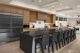 7626 NE 10th St, Medina, WA 98039 - Photo 10