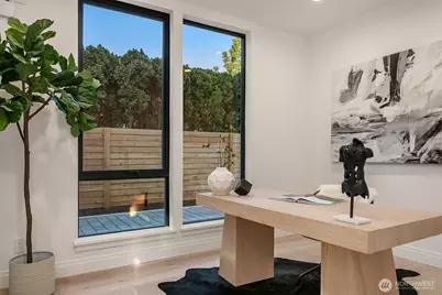 7626 NE 10th Street, Medina, WA 98039 - Photo 18