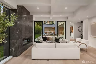 7626 NE 10th Street, Medina, WA 98039 - Photo 4