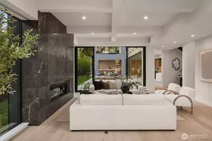 7626 NE 10th St, Medina, WA 98039 - Photo 4