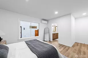 10813 24th Ave NE, Seattle, WA 98125 - Photo 16