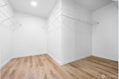 10813 24th Avenue NE, Seattle, WA 98125 - Photo 20