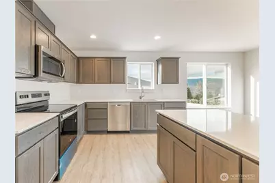 2340 2nd Street SE, East Wenatchee, WA 98802 - Photo 8