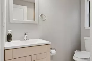 8621 25th Ave SW, Seattle, WA 98106 - Photo 24